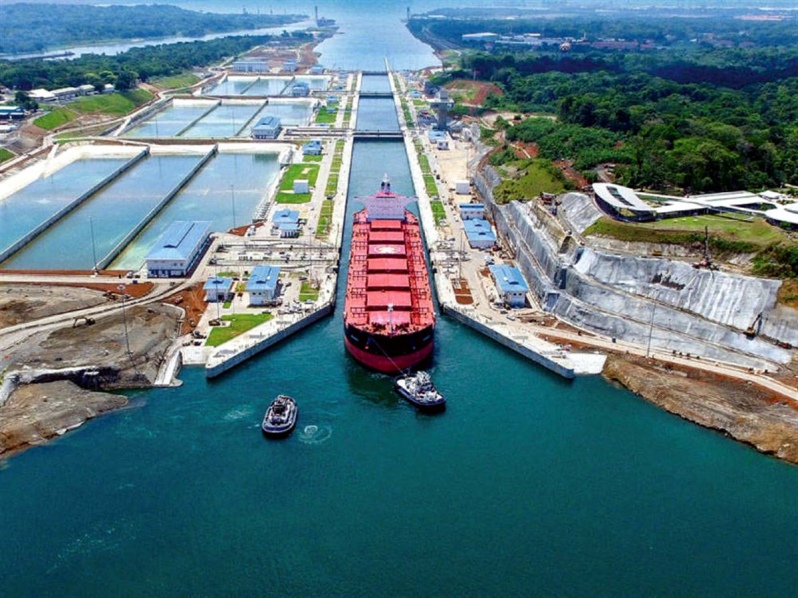 El Canal de Panamá es considerado una de las obras de ingeniería más importantes del mundo El Canal de Panamá es considerado una de las obras de ingeniería más importantes del mundo