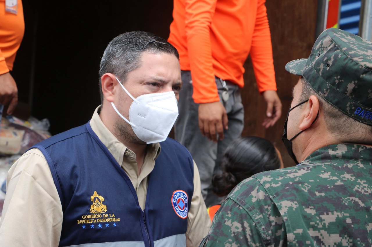 Max González: «Más de 120 mil libras de alimentos serán donados para atender a afectados por huracán Eta» Max González: «Más de 120 mil libras de alimentos serán donados para atender a afectados por huracán Eta»