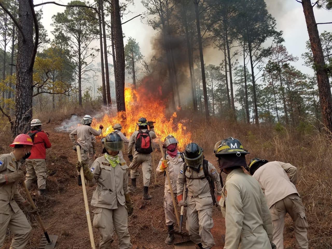 ¡1 de Noviembre día del Bombero en Honduras!