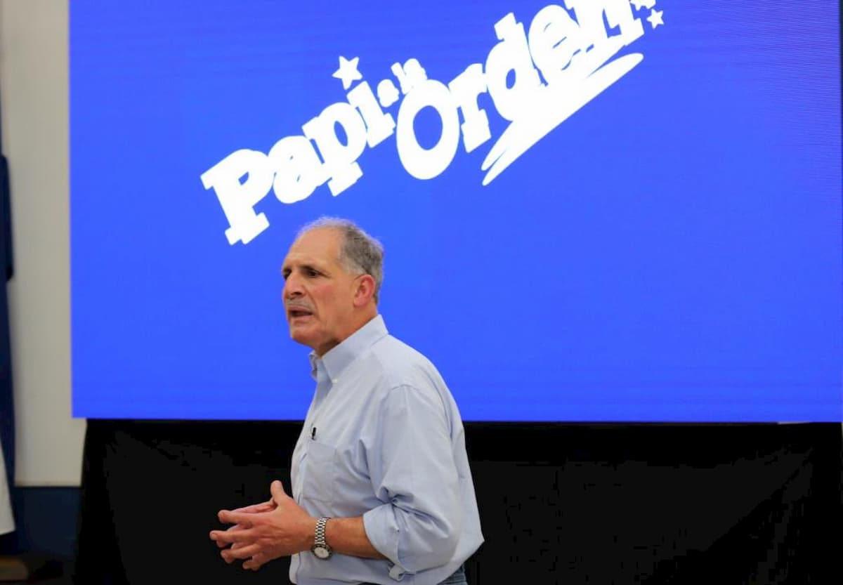 Movimiento nacionalista Unidad y Esperanza pasa a llamarse «Papi a la Orden»