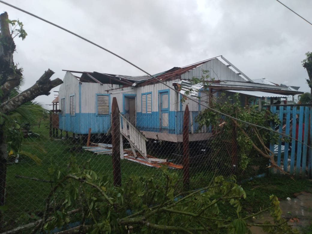 Llueve copioso desde ayer en Wampusirpi y vientos provocan daños en viviendas