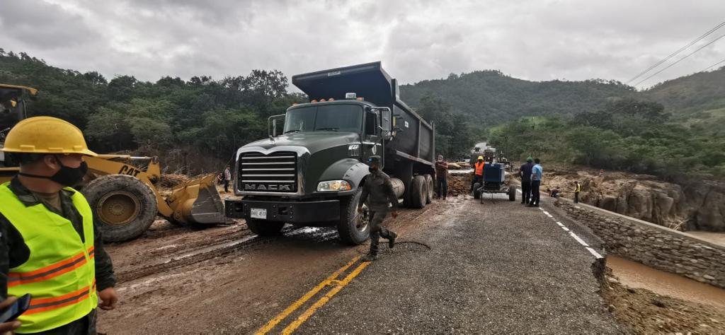 Gobierno y CEAL trabajarán de la mano en el proceso de reconstrucción nacional Gobierno y CEAL trabajarán de la mano en el proceso de reconstrucción nacional