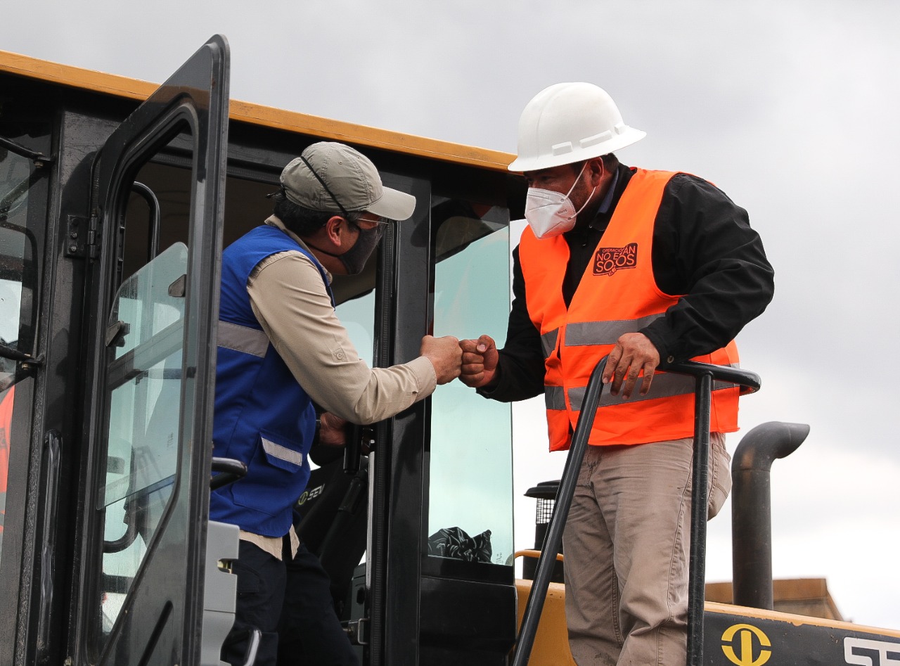 Operario de equipo pesado: “Presidente, aquí estamos para iniciar la limpieza y le decimos a todo el Valle de Sula, no están solos” Operario de equipo pesado: “Presidente, aquí estamos para iniciar la limpieza y le decimos a todo el Valle de Sula, no están solos”