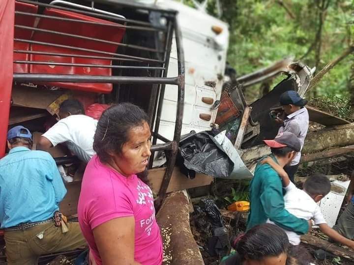 Terrible accidente en zona dañada de Nicaragua por el paso de «Iota» deja 17 muertos