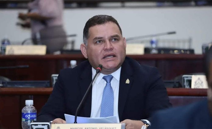 Diputado Velásquez pide al congreso eliminar iniciativa referente a los institutos de previsión