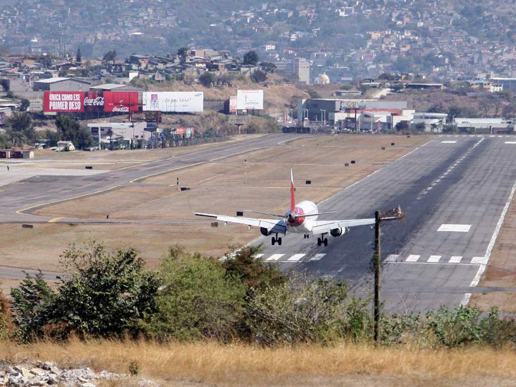 Cohep pide que el Toncontín continúe operando como aeropuerto internacional Cohep pide que el Toncontín continúe operando como aeropuerto internacional