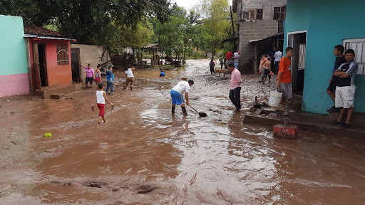 «Eta» dejó 64 muertos y cerca de 3 millones de personas afectadas segun el ultimo recuento de Copeco «Eta» dejó 64 muertos y cerca de 3 millones de personas afectadas segun el ultimo recuento de Copeco