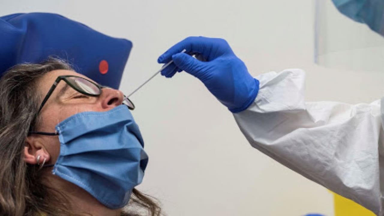 Jefa de Vigilancia Salud: «Seguimos realizando pruebas para detectar COVID-19»