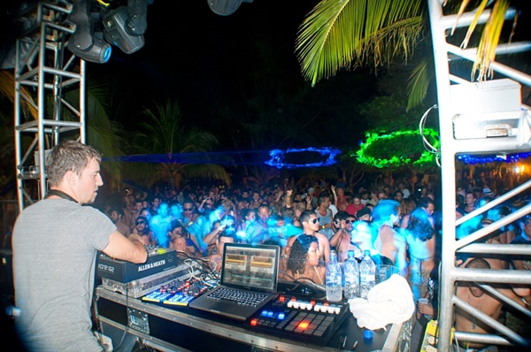 Utila prohíbe el ingreso de neveras y ordena multa de Lps. 5, 000 por desobedecer ordenanza