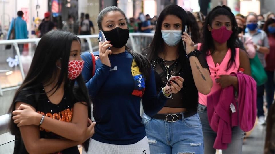 Venezuela suspende cuarentena y levanta los toques de queda en fronteras con Colombia y Brasil