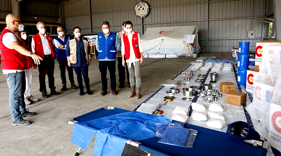 Su Majestad la Reina Letizia entrega 120 toneladas de ayuda humanitaria para hondureños afectados por tormentas Su Majestad la Reina Letizia entrega 120 toneladas de ayuda humanitaria para hondureños afectados por tormentas