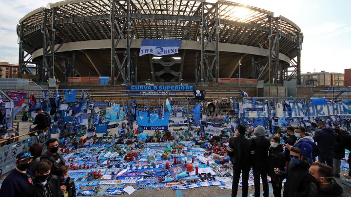 Maradona es el nombre oficial del estadio de Nápoles a partir de ahora