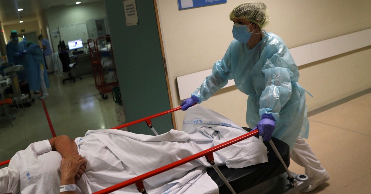 California supera los dos millones de contagios por Covid-19 en la víspera de Navidad