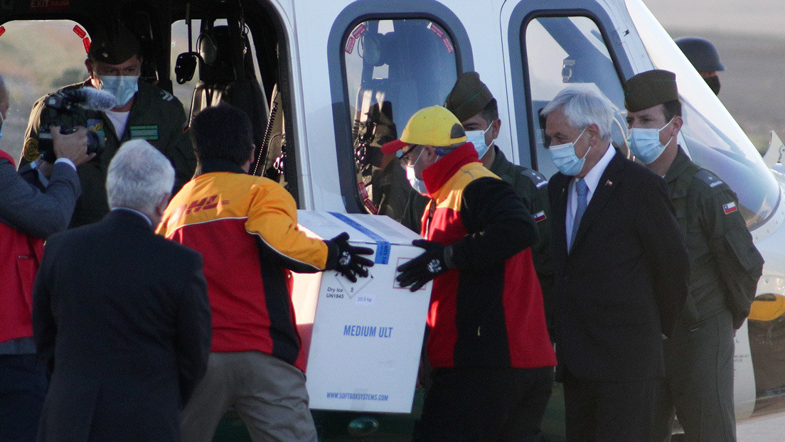 Llegan a Chile las primeras 10.000 dosis de la vacuna de Pfizer contra el covid-19