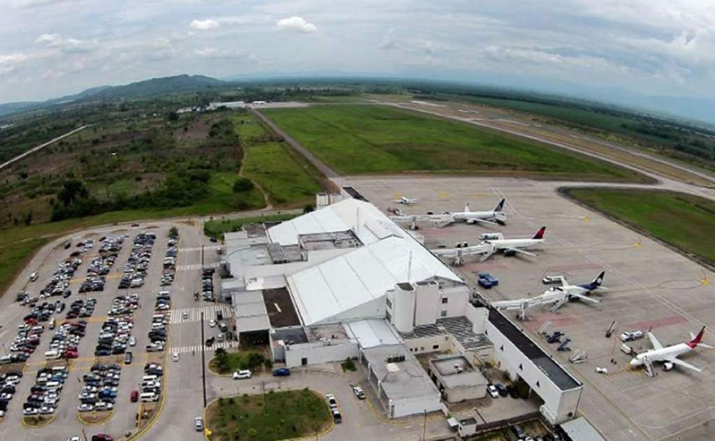 El aeropuerto Ramón Villeda Morales vuelve a abrir sus puertas El aeropuerto Ramón Villeda Morales vuelve a abrir sus puertas