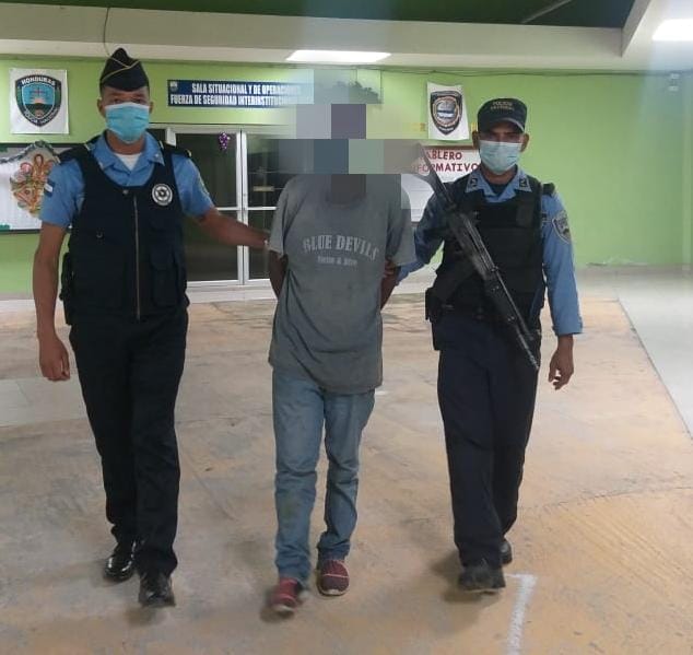 Por violar a una niña de 15 años, arrestan a ciudadano en Copán Por violar a una niña de 15 años, arrestan a ciudadano en Copán