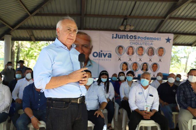 Mauricio Oliva: «El que quiere ser presidente debe dar la cara y no esconderse» Mauricio Oliva: «El que quiere ser presidente debe dar la cara y no esconderse»