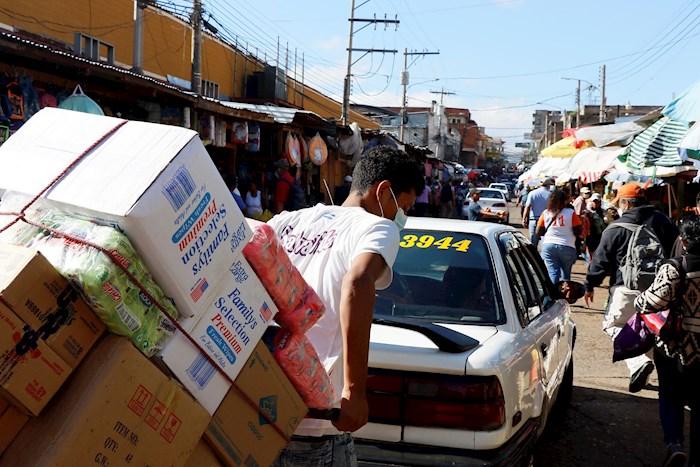 Epidemiólogo Manuel Gamero: «No hemos salido ni de la primera oleada del COVID-19» Epidemiólogo Manuel Gamero: «No hemos salido ni de la primera oleada del COVID-19»