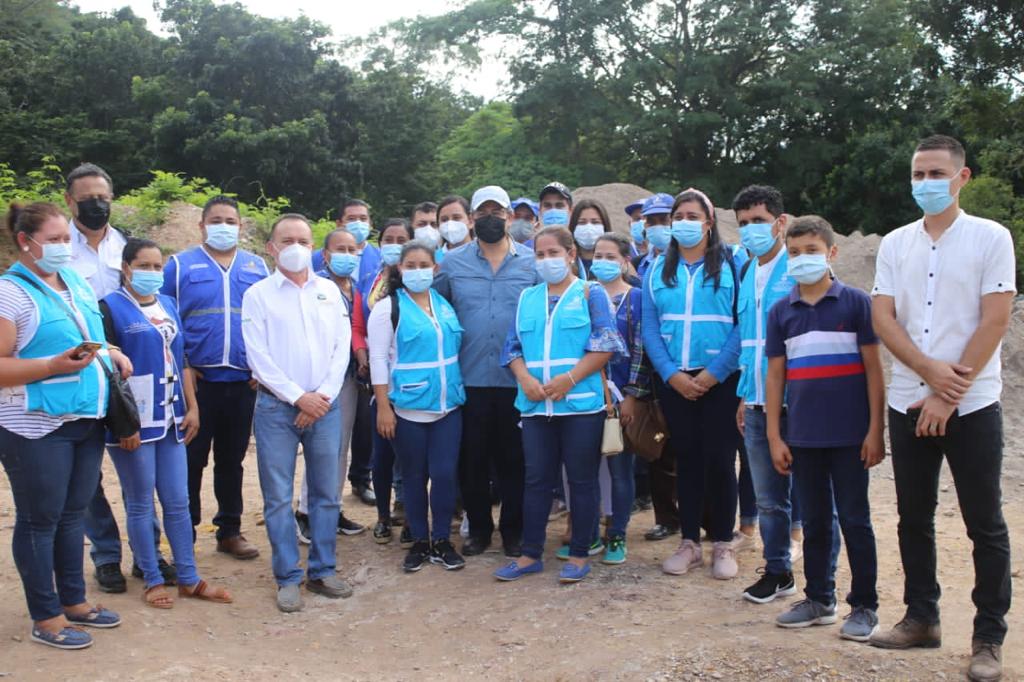 Presidente Hernández visita proyecto de vivienda para afectados por inundaciones en Ilama, Santa Bárbara