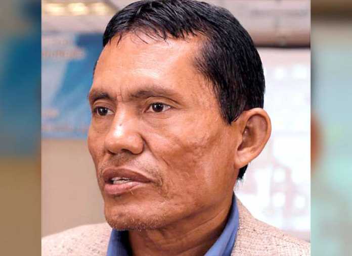 Adalid Irías declina a cargo de Director de Protección al Consumidor Adalid Irías declina a cargo de Director de Protección al Consumidor