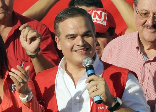 Yani Rosenthal: » El próximo gobierno enfrentará una difícil situación, pero yo estoy preparado para ser Presidente» Yani Rosenthal: » El próximo gobierno enfrentará una difícil situación, pero yo estoy preparado para ser Presidente»