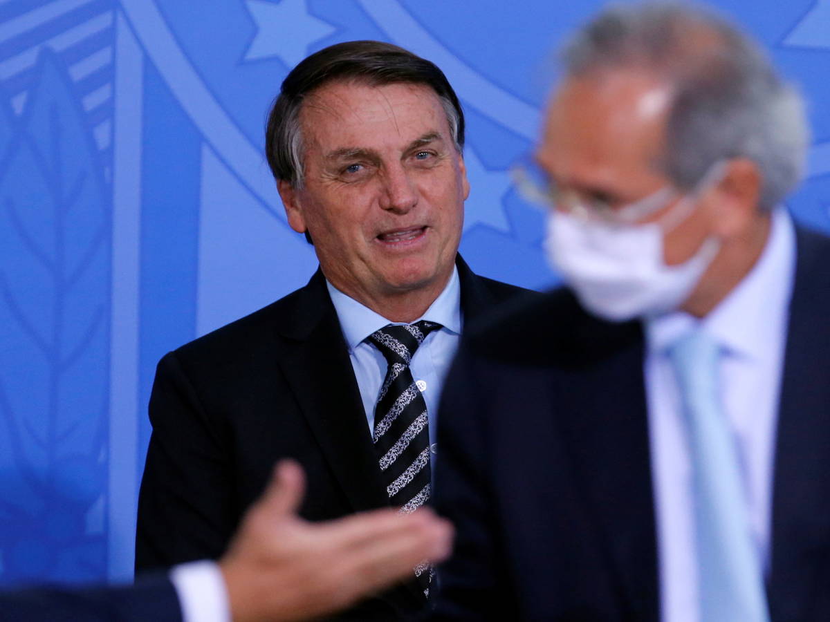 Bolsonaro acusó al Tribunal Supremo de Brasil de «cometer un delito» en respuesta a la pandemia Bolsonaro acusó al Tribunal Supremo de Brasil de «cometer un delito» en respuesta a la pandemia