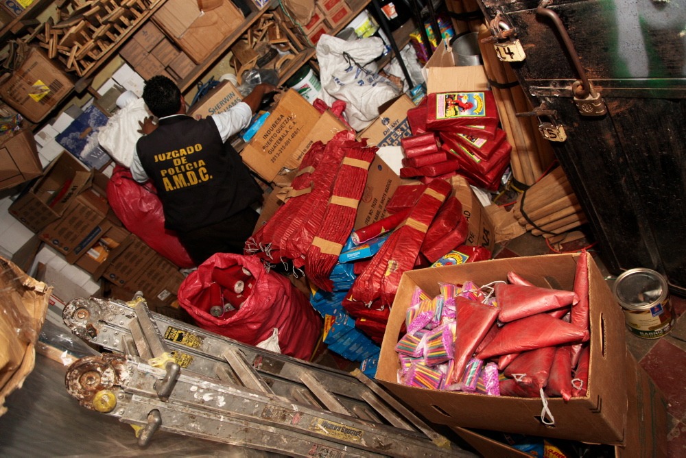 Lanzan campaña “Celebremos Navidad en familia, sin niños quemados”