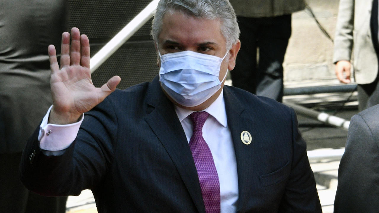 Venezolanos indocumentados no serán vacunados contra el Coronavirus anuncia presidente de Colombia Venezolanos indocumentados no serán vacunados contra el Coronavirus anuncia presidente de Colombia