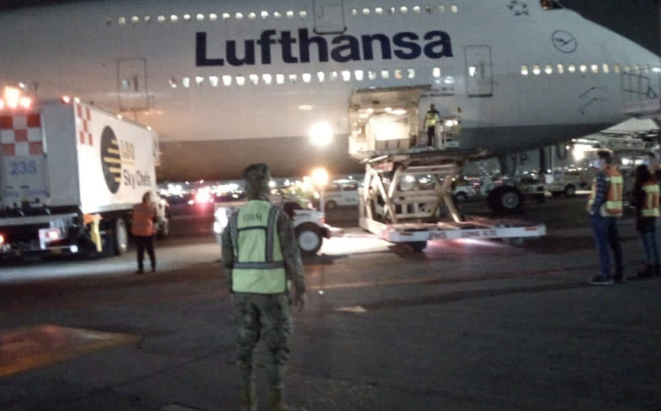 Llegan a México las primeras vacunas contra COVID-19 de Pfizer Llegan a México las primeras vacunas contra COVID-19 de Pfizer