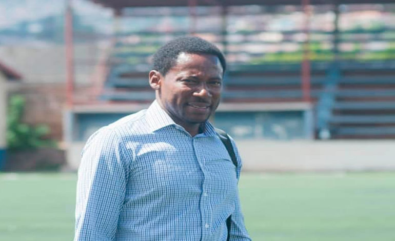 Limber Pérez, «Oliva recoge gente que no tiene aquella gran cola que arrastrar»