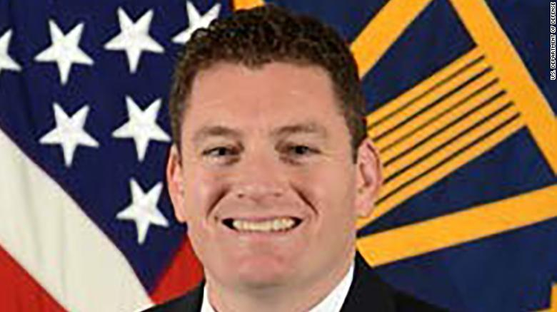 Continua la «sacudida» de funcionarios del Pentágono