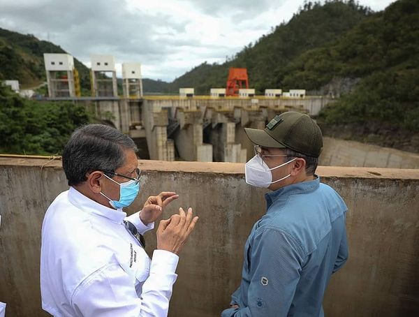 El presidente Hernández supervisa avances en Patuca III, Olancho El presidente Hernández supervisa avances en Patuca III, Olancho