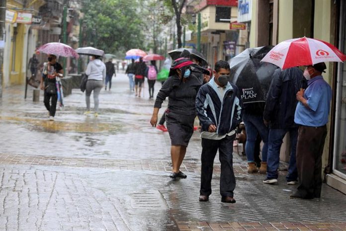 Lluvias, viento y frío vienen este fin de semana  