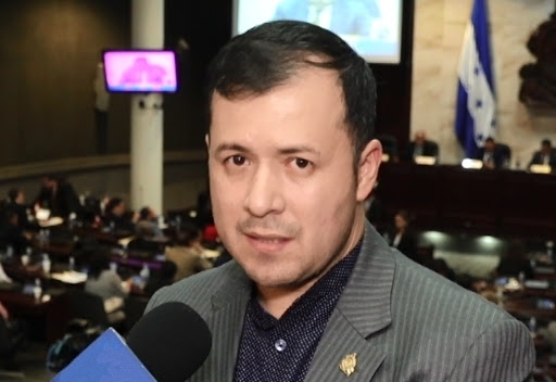 Diputado Yahvé Sabillón: La junta directiva del CN está poniendo temas distractores como el aborto, dejando empantanado la discusión de la ley electoral»