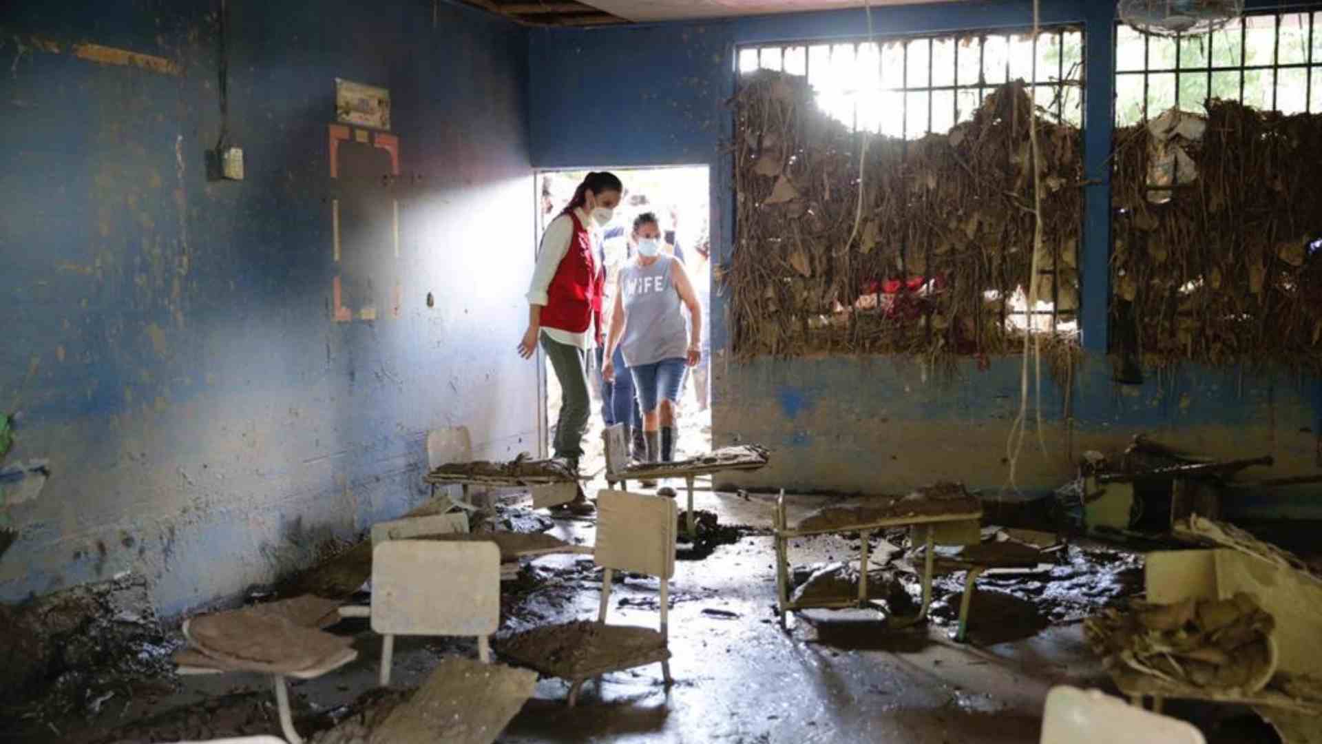 Más de 500 centros educativos afectados por Eta e Iota serán reconstruidos