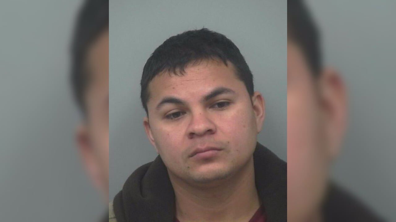 Capturan a hondureño en #EEUU por violar a una niña de 4 años Capturan a hondureño en #EEUU por violar a una niña de 4 años