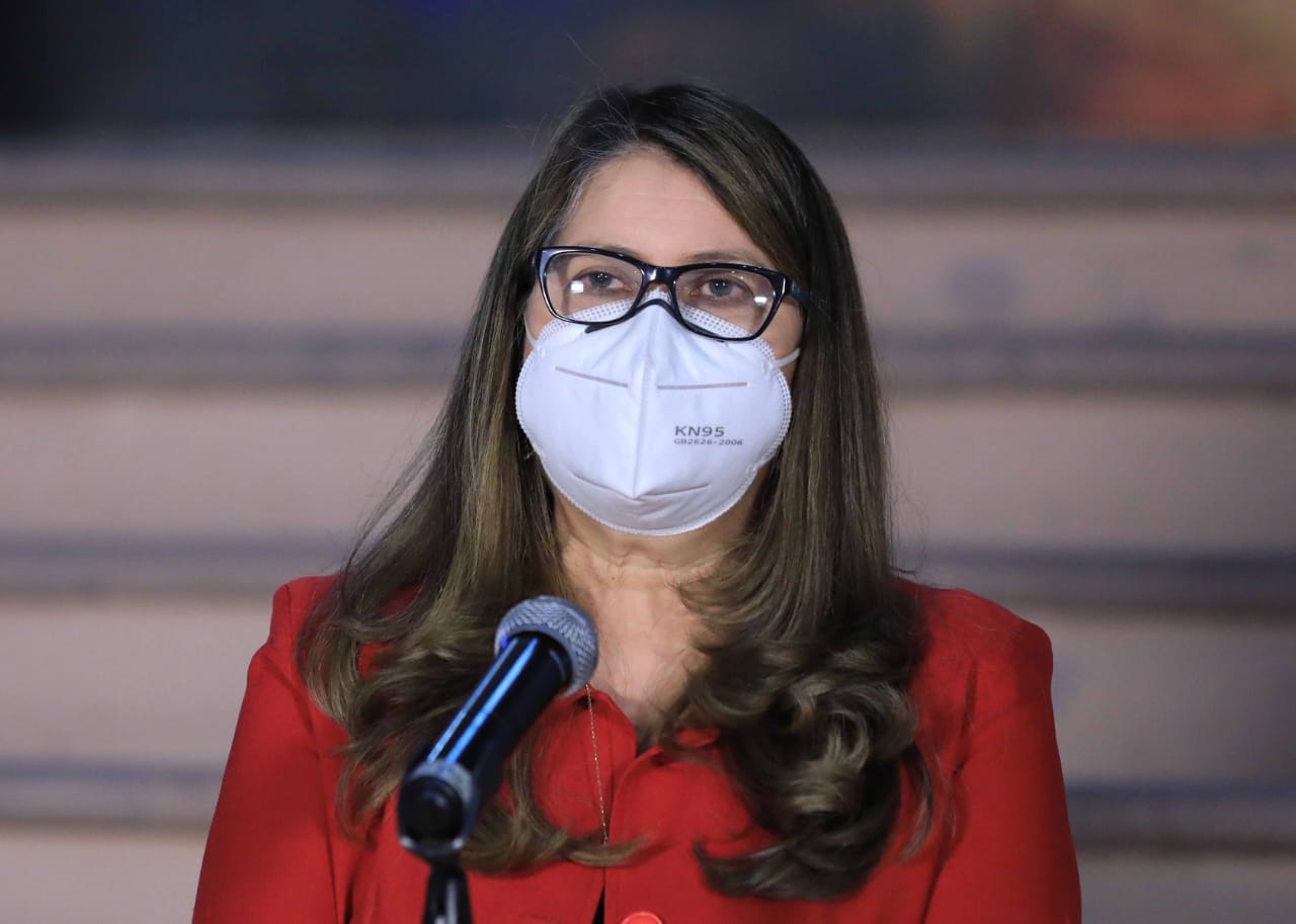 Honduras recibirá el primer lote de vacunas contra la COVID-19 a inicios de marzo de 2021 Honduras recibirá el primer lote de vacunas contra la COVID-19 a inicios de marzo de 2021