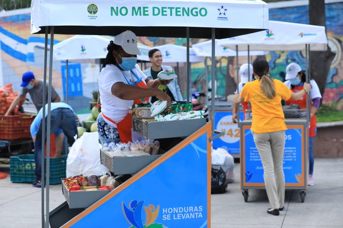 Unas 40 beneficiarias de Ciudad Mujer reciben carritos para venta de productos Unas 40 beneficiarias de Ciudad Mujer reciben carritos para venta de productos