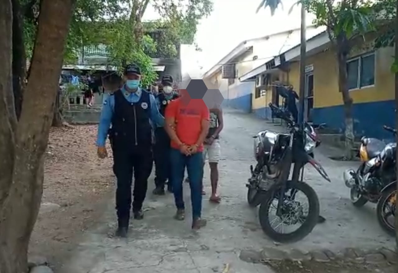 Arrestados cinco ciudadanos por la supuesta falsificación de pruebas PCR para la detección del Covid-19