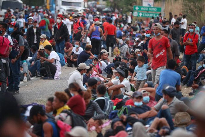 Presidente de México llamó al diálogo a la caravana migrante para evitar el uso de la fuerza