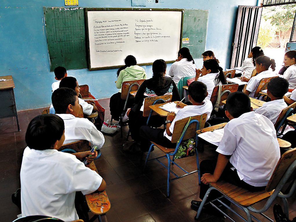 Viceministra de Educación: Estamos a la espera que el Sinager autorice los pilotajes para retornar a clases presenciales Viceministra de Educación: Estamos a la espera que el Sinager autorice los pilotajes para retornar a clases presenciales