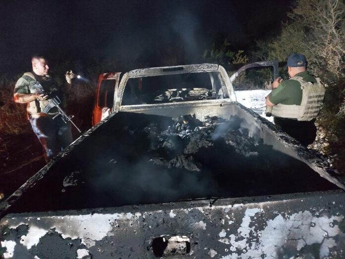 Encuentran 19 cuerpos calcinados en zona fronteriza entre México y EE. UU. Encuentran 19 cuerpos calcinados en zona fronteriza entre México y EE. UU.