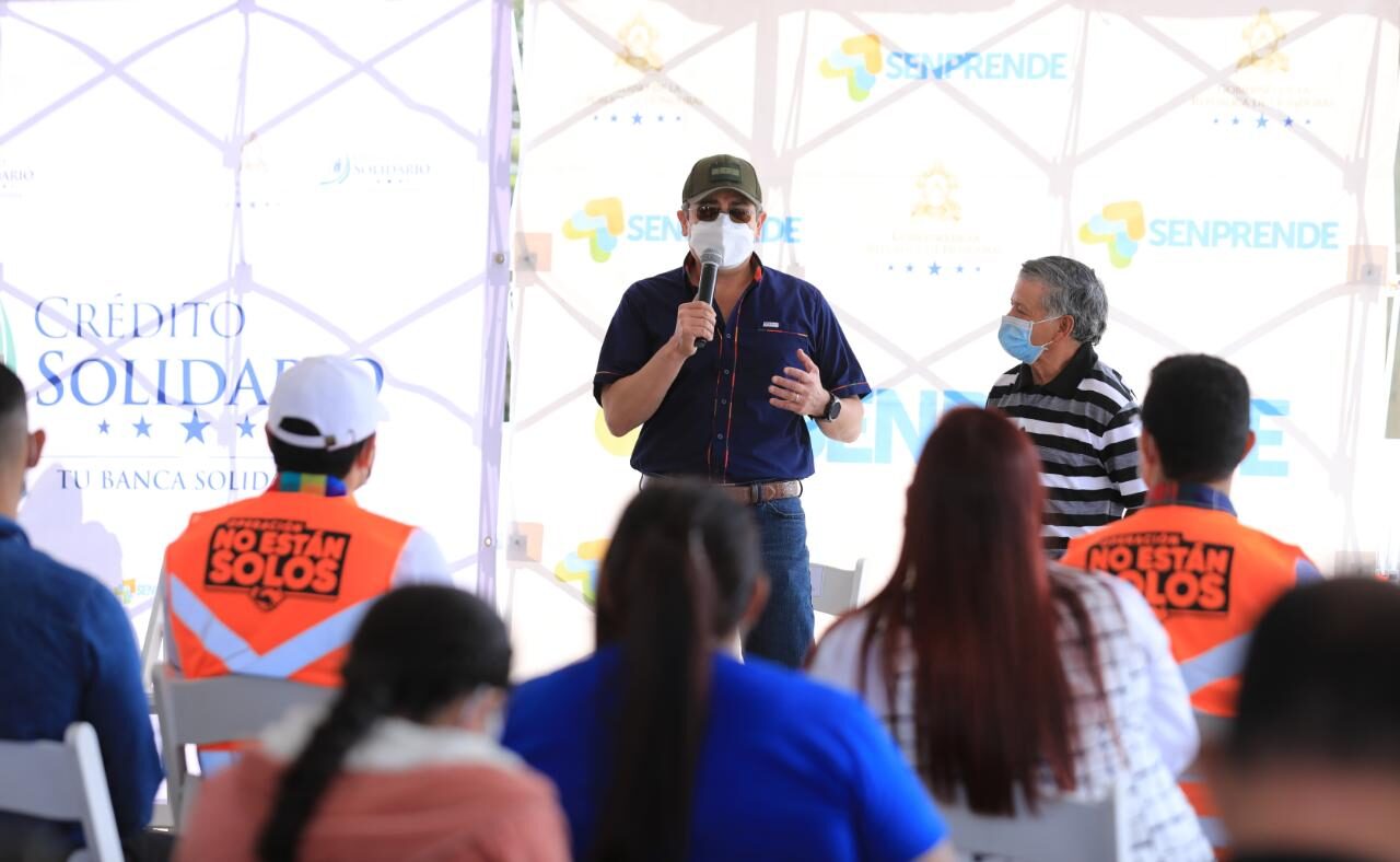 Entregan financiamiento de Crédito Solidario a emprendedores de Santa Lucía Entregan financiamiento de Crédito Solidario a emprendedores de Santa Lucía