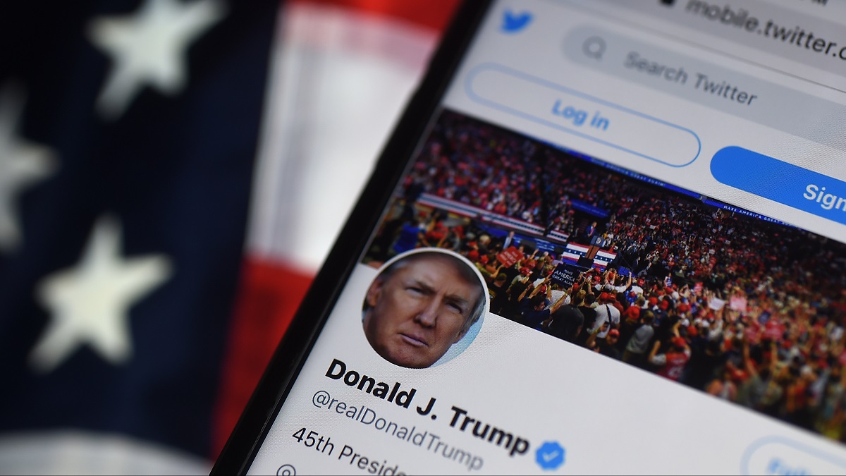 Facebook e Instagram restauran las cuentas de Donald Trump