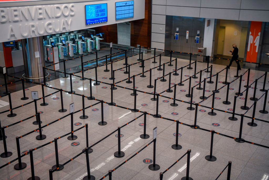Uruguay mantiene fronteras cerradas hasta finales de enero