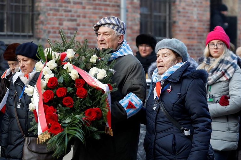 Israel proporcionará vacunas contra la Covid-19 a los sobrevivientes del Holocausto en todo el mundo Israel proporcionará vacunas contra la Covid-19 a los sobrevivientes del Holocausto en todo el mundo