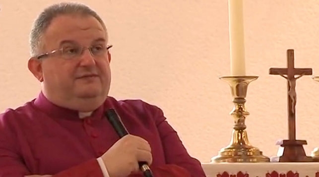 Nuncio Apostólico: «Rechacemos el odio, la violencia e ideologías que rebajan la dignidad del hombre y la mujer» Nuncio Apostólico: «Rechacemos el odio, la violencia e ideologías que rebajan la dignidad del hombre y la mujer»