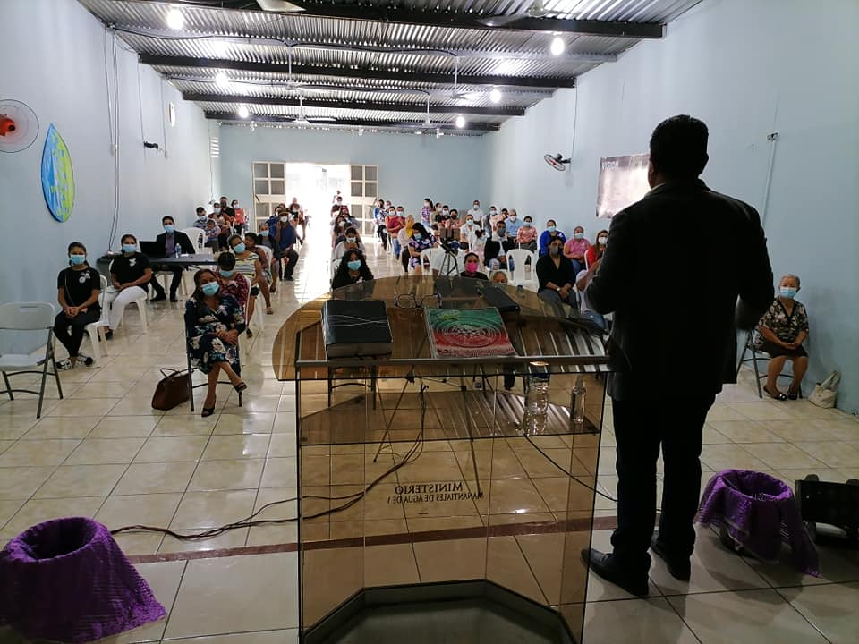 Pastor de Mi Viña: Iglesias celebran reuniones con «todas las medidas de bioseguridad» Pastor de Mi Viña: Iglesias celebran reuniones con «todas las medidas de bioseguridad»