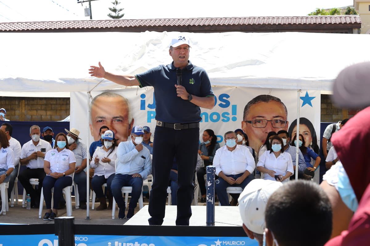 Ricardo Álvarez: “El doctor Oliva, desde el CN, autorizó al Ejecutivo para que compre la vacuna en cualquier lugar del mundo, pero que la compren YA” Ricardo Álvarez: “El doctor Oliva, desde el CN, autorizó al Ejecutivo para que compre la vacuna en cualquier lugar del mundo, pero que la compren YA”