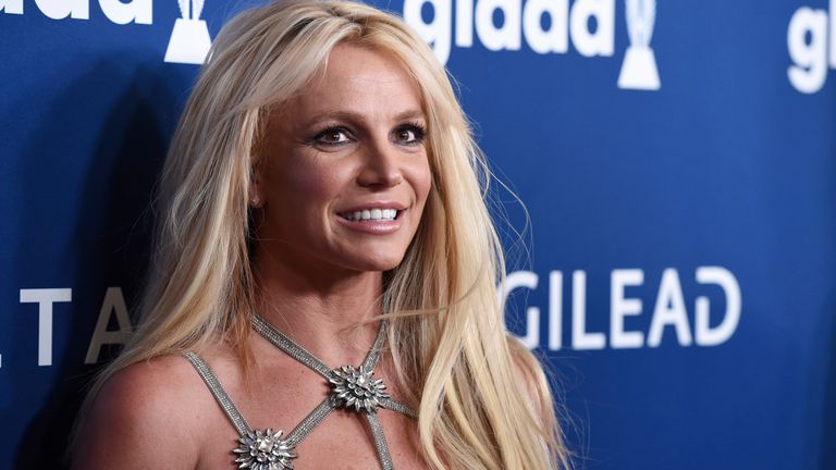 Britney Spears remueve las redes sociales